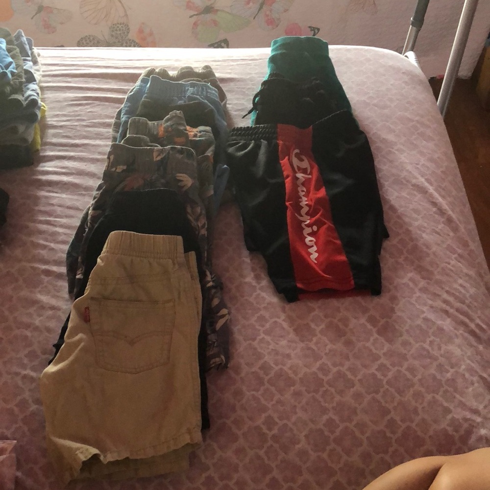 Boys size 6/7 shorts